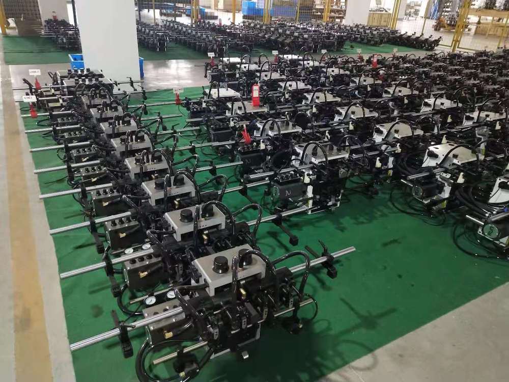 輸紙頭裝配車間